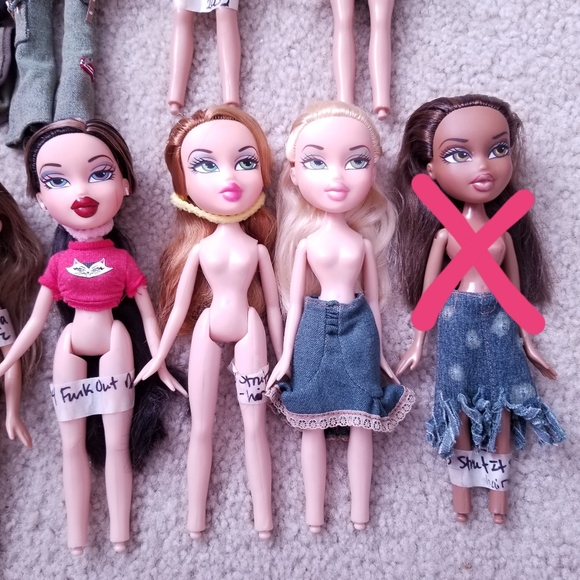 💫 Various Bratz Dolls and Bratz Clothes and Accessories in my closet!💫 - Picture 5 of 5